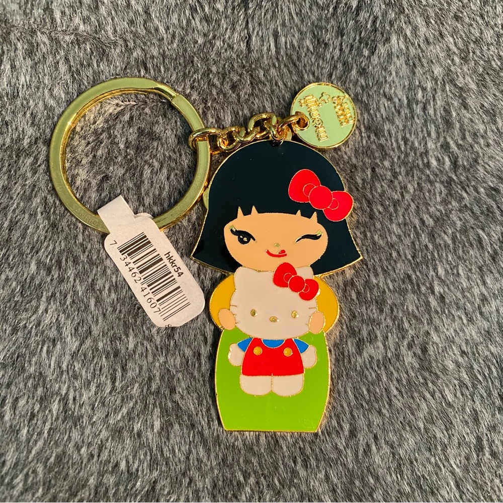 NEW Momiji x Hello Kitty key ring AYA